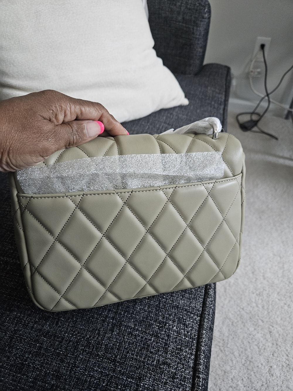 kate spade Quilted Shoulder Bag in Olive Green with Turn-Lock - Picture 7 of 16